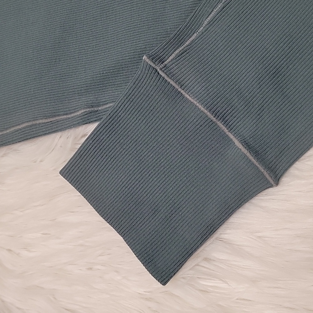 Skims | Ribbed Leggings In Kyanite - Picture 4 of 10